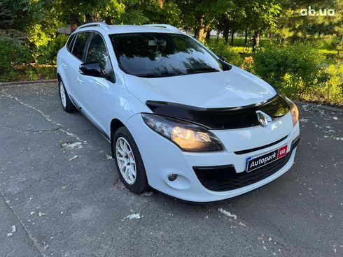 Renault Megane 2012 белый - фото 3