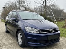 Продажа б/у Volkswagen Touran 2017 года в Чернигове - купить на Автобазаре