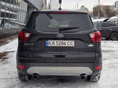 Ford Escape 2018 - фото 6