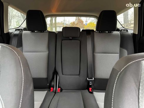 Ford Escape 2018 бежевый - фото 20