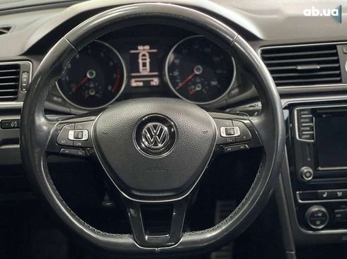Volkswagen Passat 2017 - фото 22