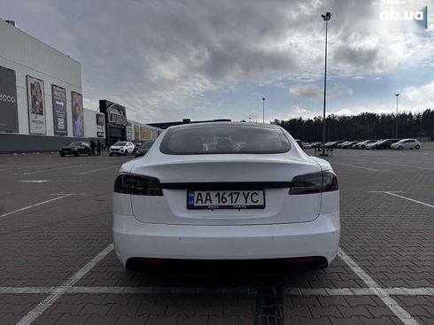 Tesla Model S 2018 - фото 6