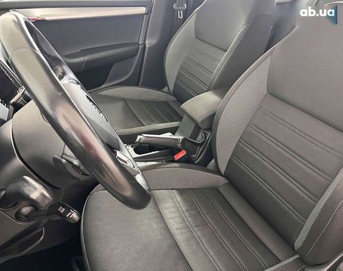 Skoda Octavia 2019 - фото 7