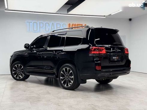 Toyota Land Cruiser 2018 - фото 16