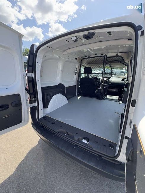 Renault Kangoo 2020 - фото 29