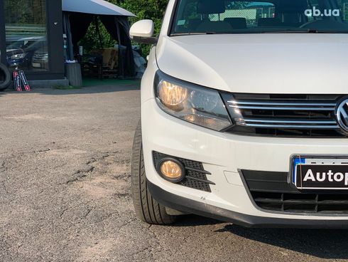 Volkswagen Tiguan 2012 белый - фото 10