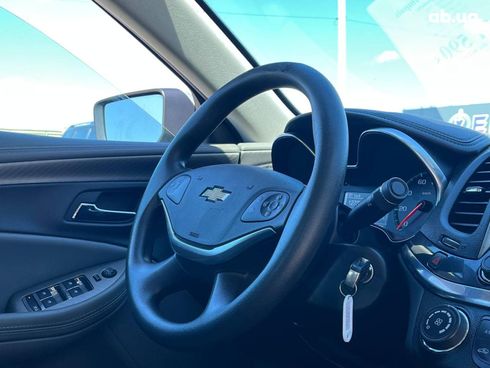 Chevrolet Impala 2016 серый - фото 15