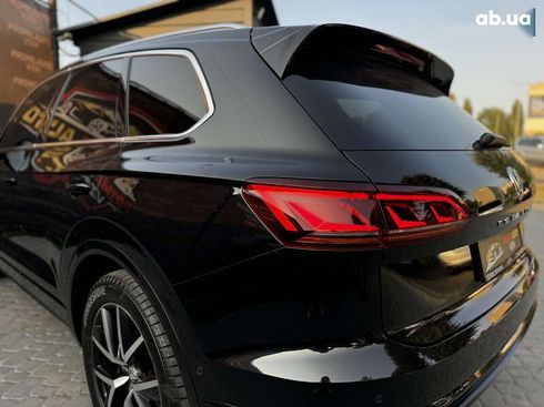 Volkswagen Touareg 2019 - фото 26