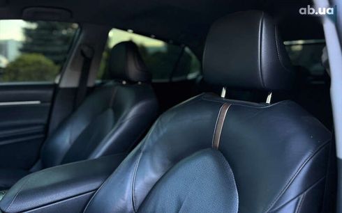 Toyota Camry 2019 - фото 18