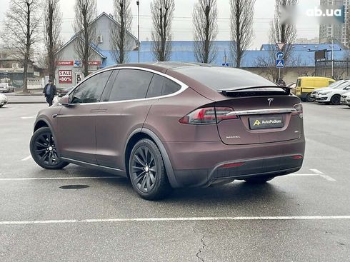 Tesla Model X 2018 - фото 10