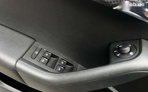 Skoda Octavia 2019 - фото 11