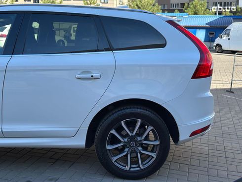 Volvo XC60 2017 белый - фото 11