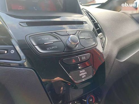 Ford Fiesta 2019 - фото 25