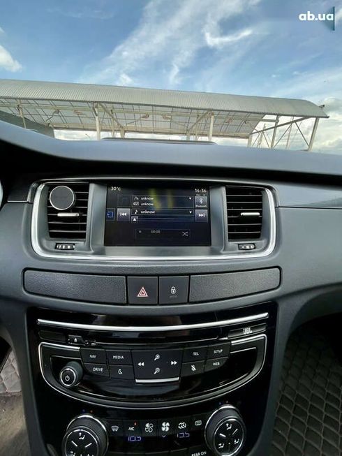 Peugeot 508 2015 - фото 12