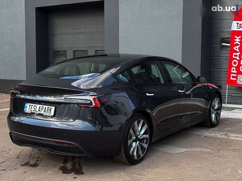 Tesla Model 3 2024 - фото 9