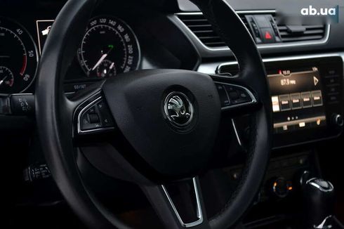 Skoda Superb 2019 - фото 27