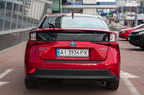 Toyota Prius 2019 - фото 4