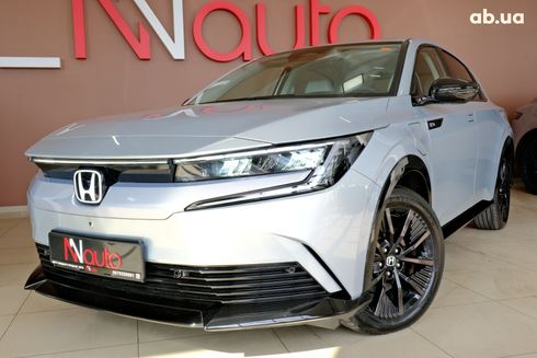 Honda e:NP2 2024 серый - фото 3