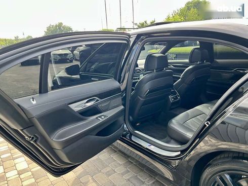 BMW 7 серия 2018 - фото 27