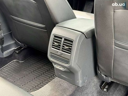 Volkswagen Passat 2021 - фото 23