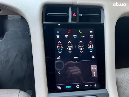 Porsche Taycan 2022 черный - фото 31