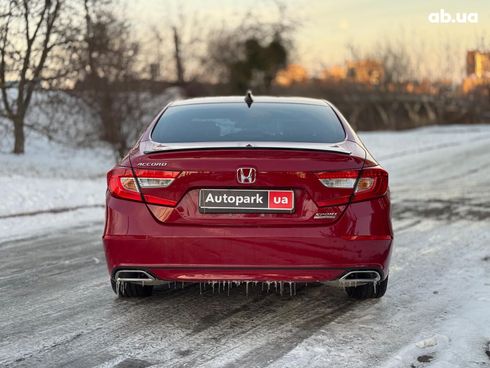 Honda Accord 2021 красный - фото 12