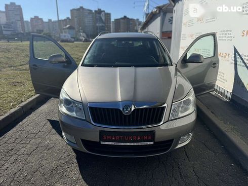 Skoda Octavia 2010 - фото 27