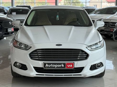 Ford Fusion 2015 белый - фото 2