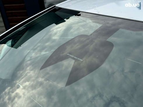 Renault Scenic 2017 - фото 15