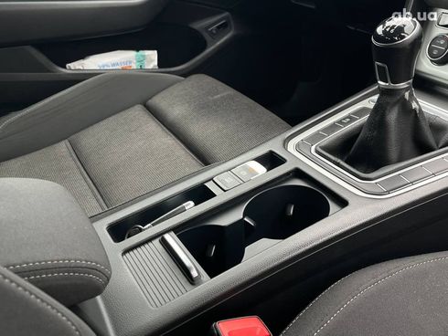 Volkswagen passat b8 2016 белый - фото 18