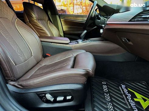 BMW 5 серия 2017 - фото 29