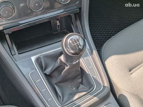 Volkswagen Golf 2019 белый - фото 25