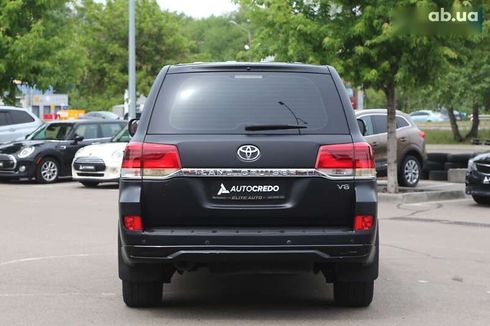Toyota Land Cruiser 2011 - фото 5