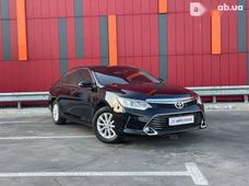 Продаж вживаних Toyota Camry в Києві - купити на Автобазарі