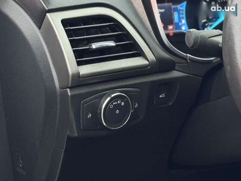 Ford Fusion 2017 - фото 28