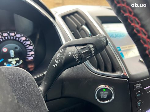 Ford Edge 2019 белый - фото 19