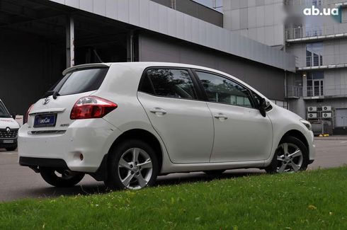 Toyota Auris 2011 - фото 7