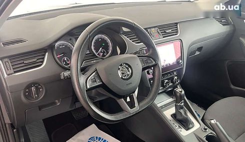 Skoda Octavia 2019 - фото 7