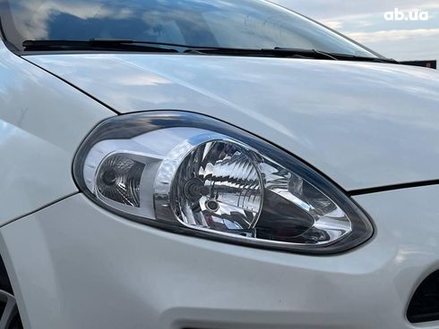 Fiat grande punto 2012 белый - фото 12