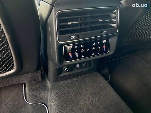 Audi Q7 2019 - фото 26