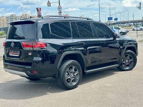 Toyota Land Cruiser 2022 - фото 2