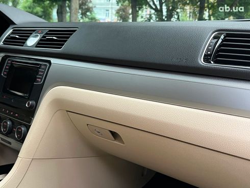 Volkswagen Passat 2016 белый - фото 30