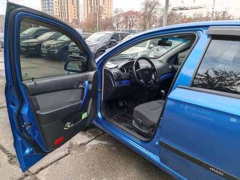 Chevrolet Aveo 2007 синий - фото 18