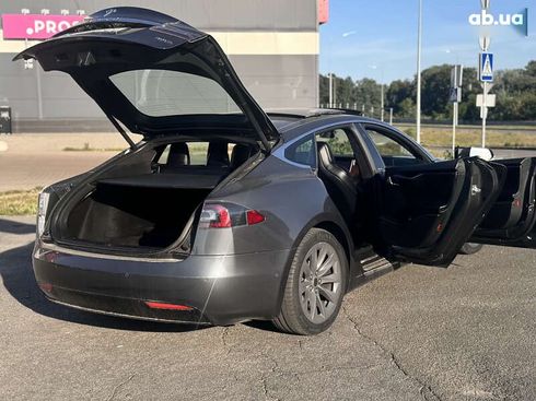 Tesla Model S 2018 - фото 13