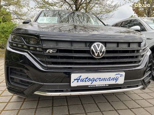 Volkswagen Touareg 2022 - фото 23