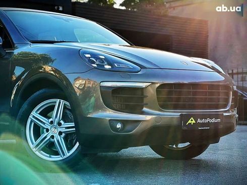 Porsche Cayenne 2016 - фото 8