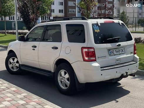 Ford Escape 2012 - фото 6
