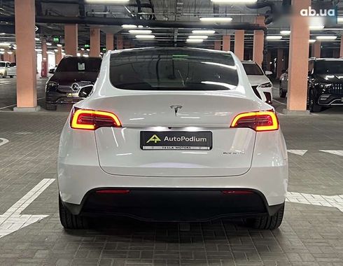 Tesla Model Y 2023 - фото 4