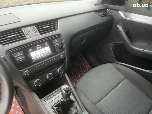 Skoda Octavia 2015 - фото 25