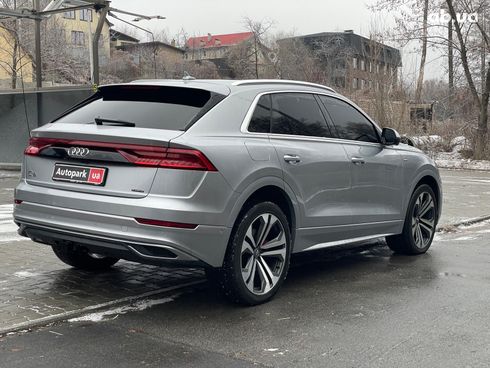 Audi Q8 2019 серый - фото 10